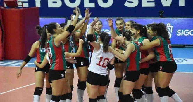 Karşıyaka voleybol takımında vaka sayısı yükseldi