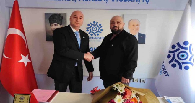 Memleket Partisi'nin Karşıyaka adayı belli oldu