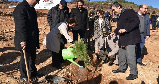 Fidan kaymakamdan, cansuyu eşinden...