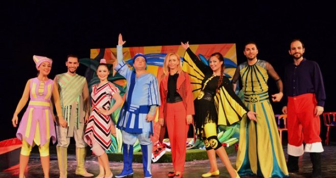 Foçalı çocuklar için "Öylesine Bir Dinleti"