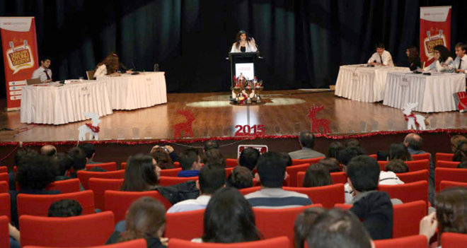 Geleceğin liderleri fikirleriyle mücadele etti