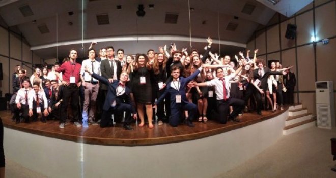 Geleceğin liderleri Gelişim'de buluştu