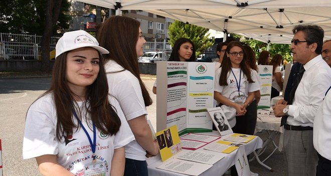 Geleceğin mucitleri projelerini sergiledi