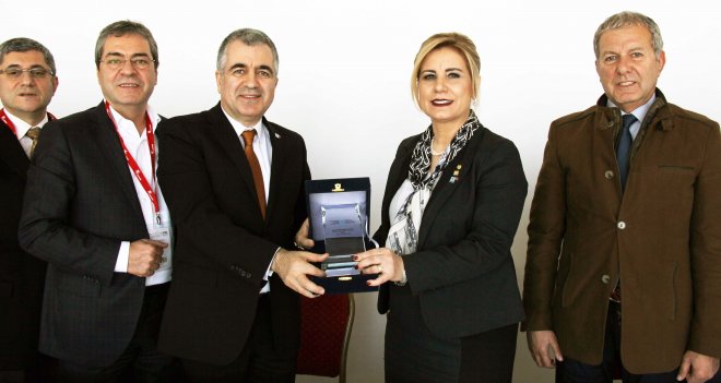 Giyim sektörünün hedefinde Almanya ve Ukrayna var