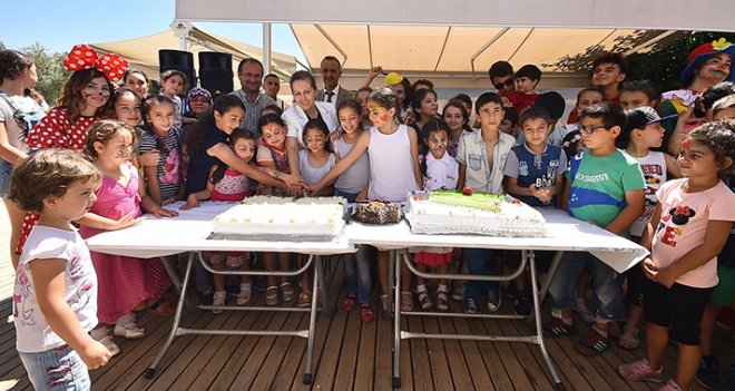 Hasta çocuklar ''İyi ki İzmir'de yaşıyoruz'' dedi