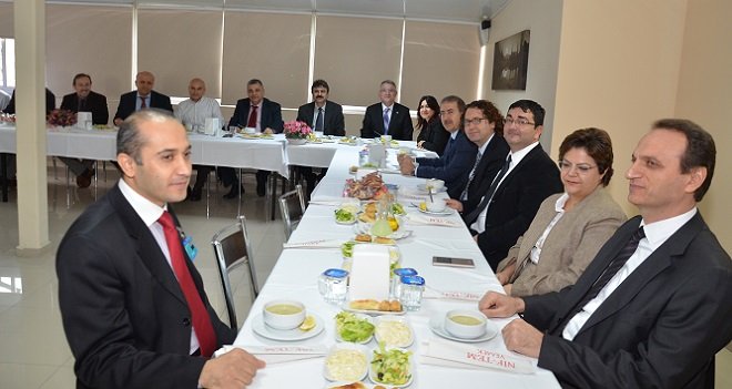 Hastane Başhekimleri Karşıyaka'da bir araya geldi...