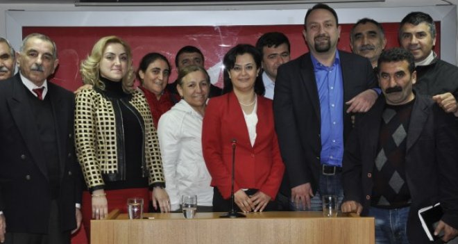 Hayal Han: Bu ülkede insan hakları problemi var