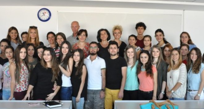 Hemşirelik eğitimine uluslararası başlangıç