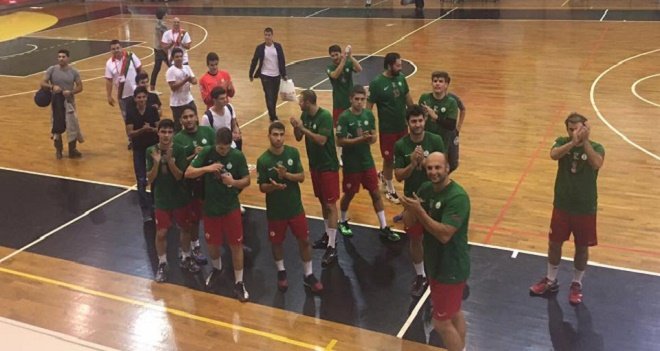 Hentbolde Karşıyaka Belediyespor fark yedi!