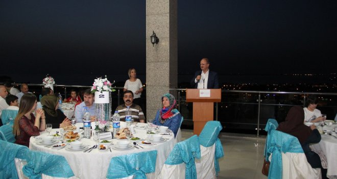 İKÇÜ ailesi iftarda buluştu
