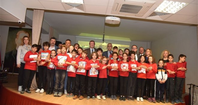 İlkokul çocukları ''Sağlıklı Yaşam Zinciri''ni oluşturdu