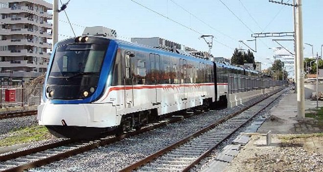 İZBAN SEFERLERİ SİSTEM DEĞİŞİKLİĞİYLE BAŞLADI