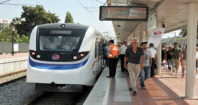 İZBAN'ın ilk yunusu seferlere başladı