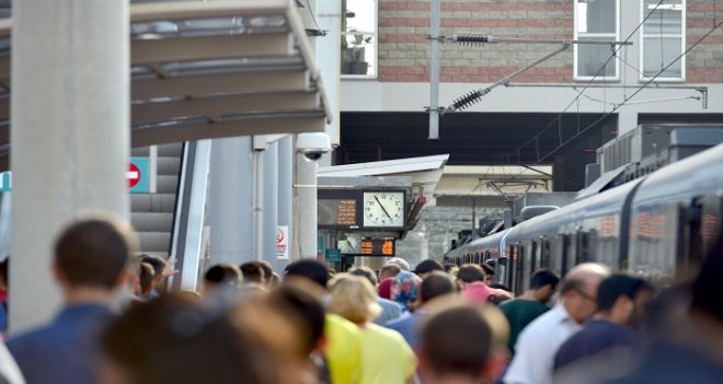 İZBAN'ın Torbalı hattı açılışı ertelendi...