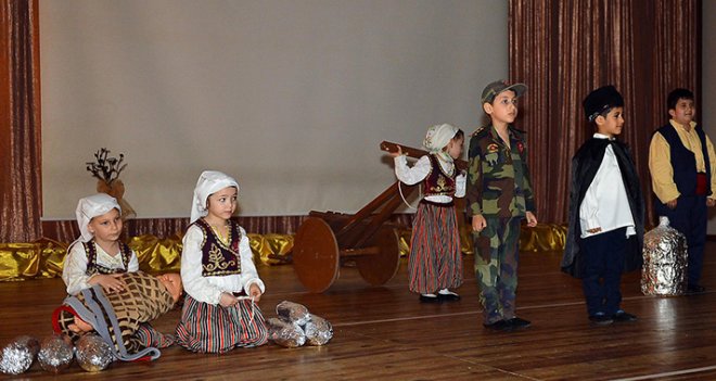 İZELMAN öğrencilerinden barış mesajları