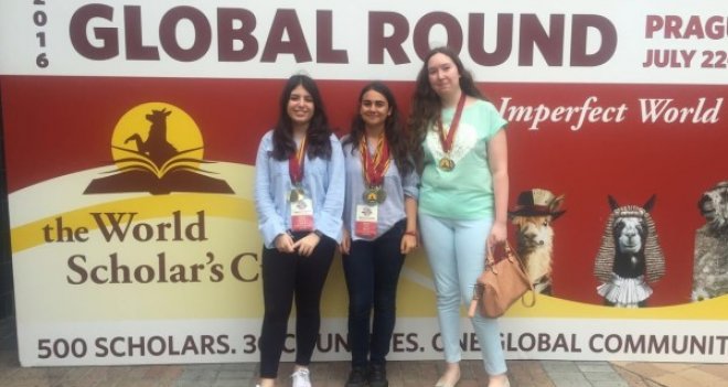 İzmir Amerikan Koleji öğrencileri finalde