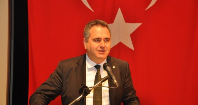 İzmir Anayasa'yı konuşuyor konferansı düzenlendi