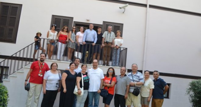 İzmir Barosu Ata’nın evini ziyaret etti