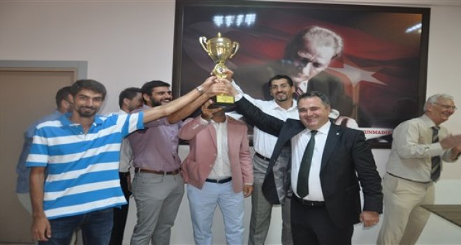 İzmir Barosu basketbolda şampiyon