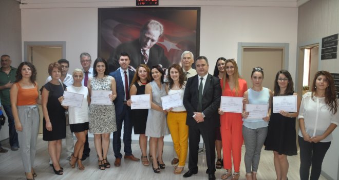 İzmir Barosu, işaret dili kursu düzenledi