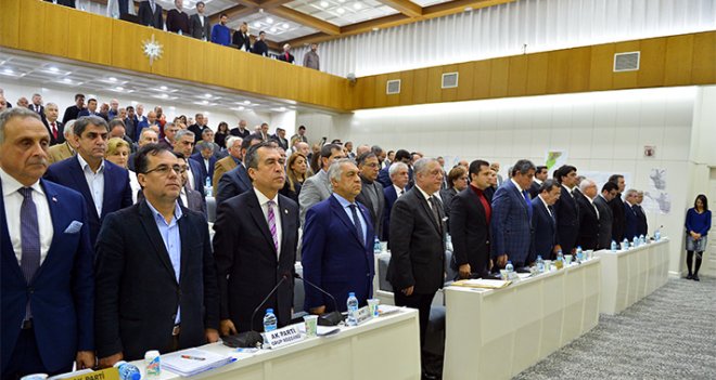 İzmir Büyükşehir Belediyesi Meclisi terörü lanetledi...