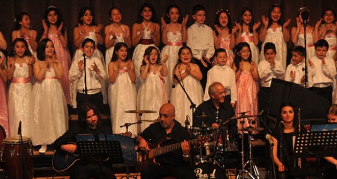 İzmir Büyükşehir, koro seçmesi yapıyor...