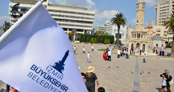 İzmir Büyükşehir'e Fitch ve Moody's morali