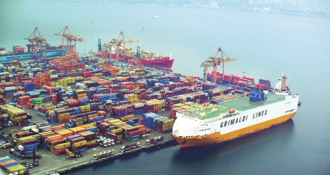 İzmir ekonomisi küçülüyor