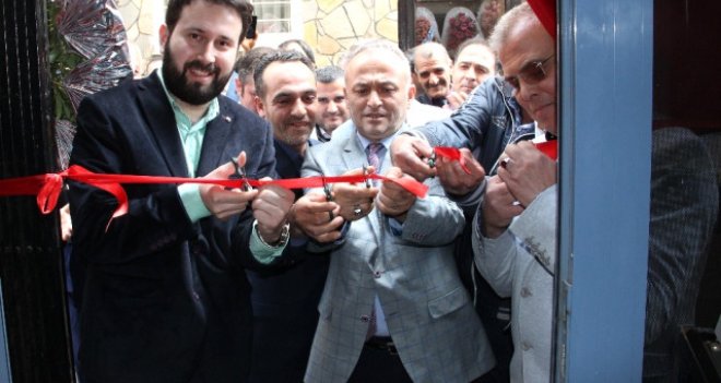 İzmir Fırın İşçileri Yardımlaşma ve Dayanışma Derneği Karşıyaka'da açıldı