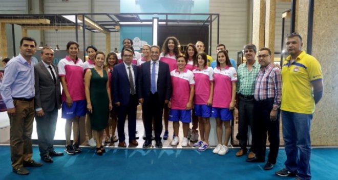 İzmir Fuarı’na Bornovalı kadınların damgası