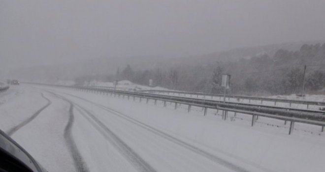 İzmir-Manisa yolu trafiğe kapatıldı