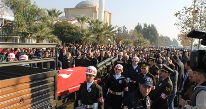 İzmir şehidini uğurladı
