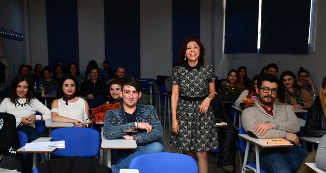 İzmir Üniversitesi'nde ''İntegratif Tıp'' eğitimi