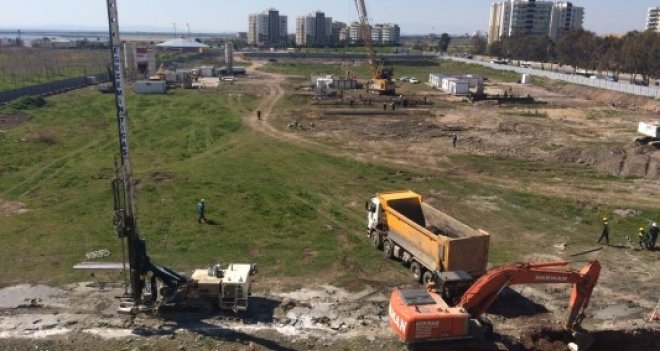 İzmir Valiliği'nden Mavişehir'deki inşaat projesine 24 saat çalışma izni