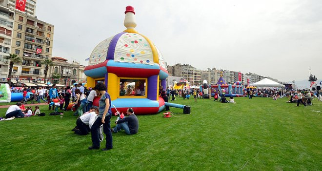 İzmir'de 3 gün şenlik var...