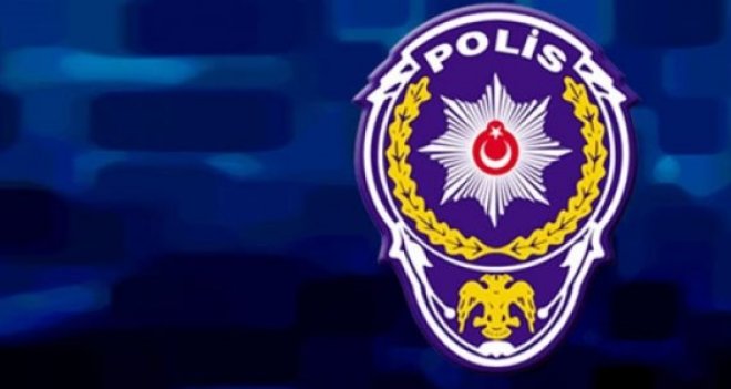 İZMİR'DE 429 KİŞİ GÖZALTINA ALINDI