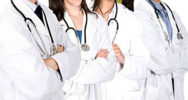 İzmir'de 5 bin 872 Uzman hekim var