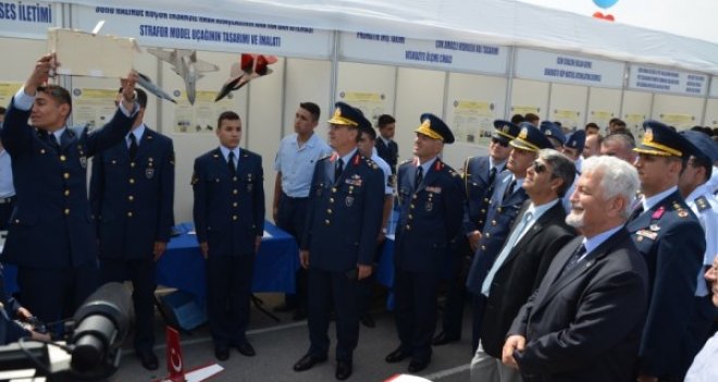 İzmir'de büyük havacılık şenliği başlıyor
