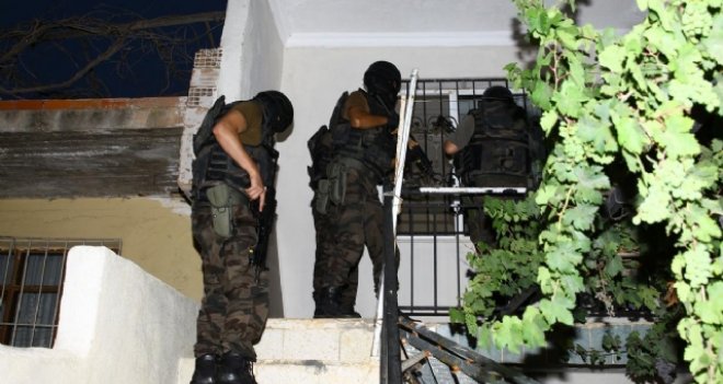İzmir'de PKK Operasyonu...