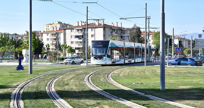 İzmir’de toplu ulaşıma Fuar takviyesi, bayramda indirim...