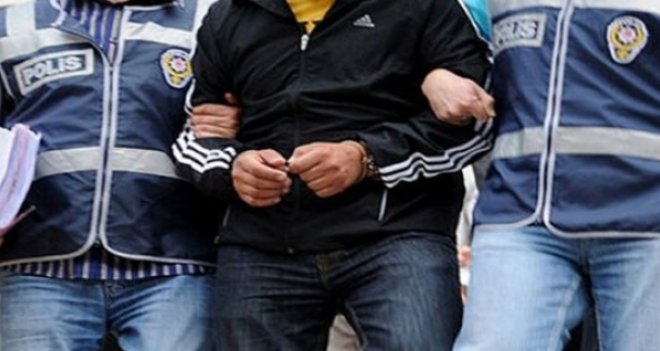 İzmir'de uyuşturucu operasyonları...