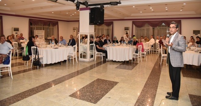 İzmir’de yaşayan Kayserililer iftarda bir araya geldi