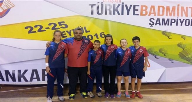 İzmir'e Türkiye şampiyonluğuyla döndüler