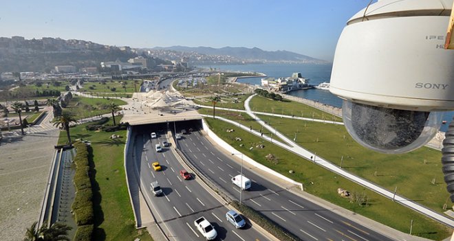 İzmir'i kuşbakışı izleyebilirsiniz...
