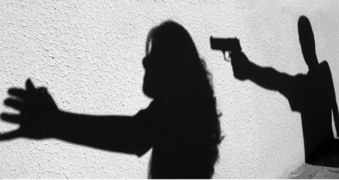 Kadın cinayeti işleyen emekli polis, müebbetle yargılanıyor