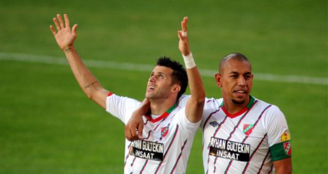 Kaf Kaf, 2.yarıda Kahe ve Juninho'dan çok şey bekliyor