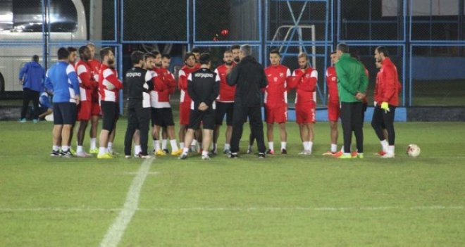 Kaf Kaf, Adanaspor deplasmanında