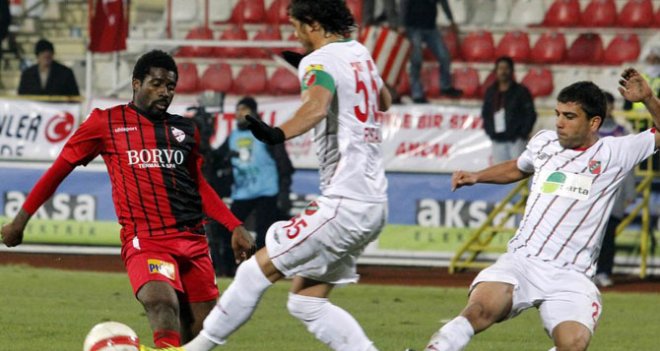 Kaf Kaf Bolu'dan 1 puan ile dönüyor