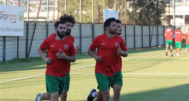 Kaf Kaf gençlerle top başı yaptı