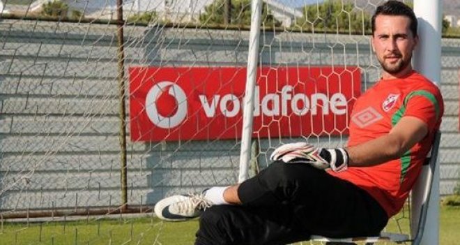 Kaf Kaf kaleci bakıyor